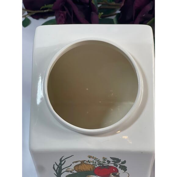 Vintage Hyalyn Pottery USA 1995 Vegetables Canister - 8" Tall - Picture 6 of 12